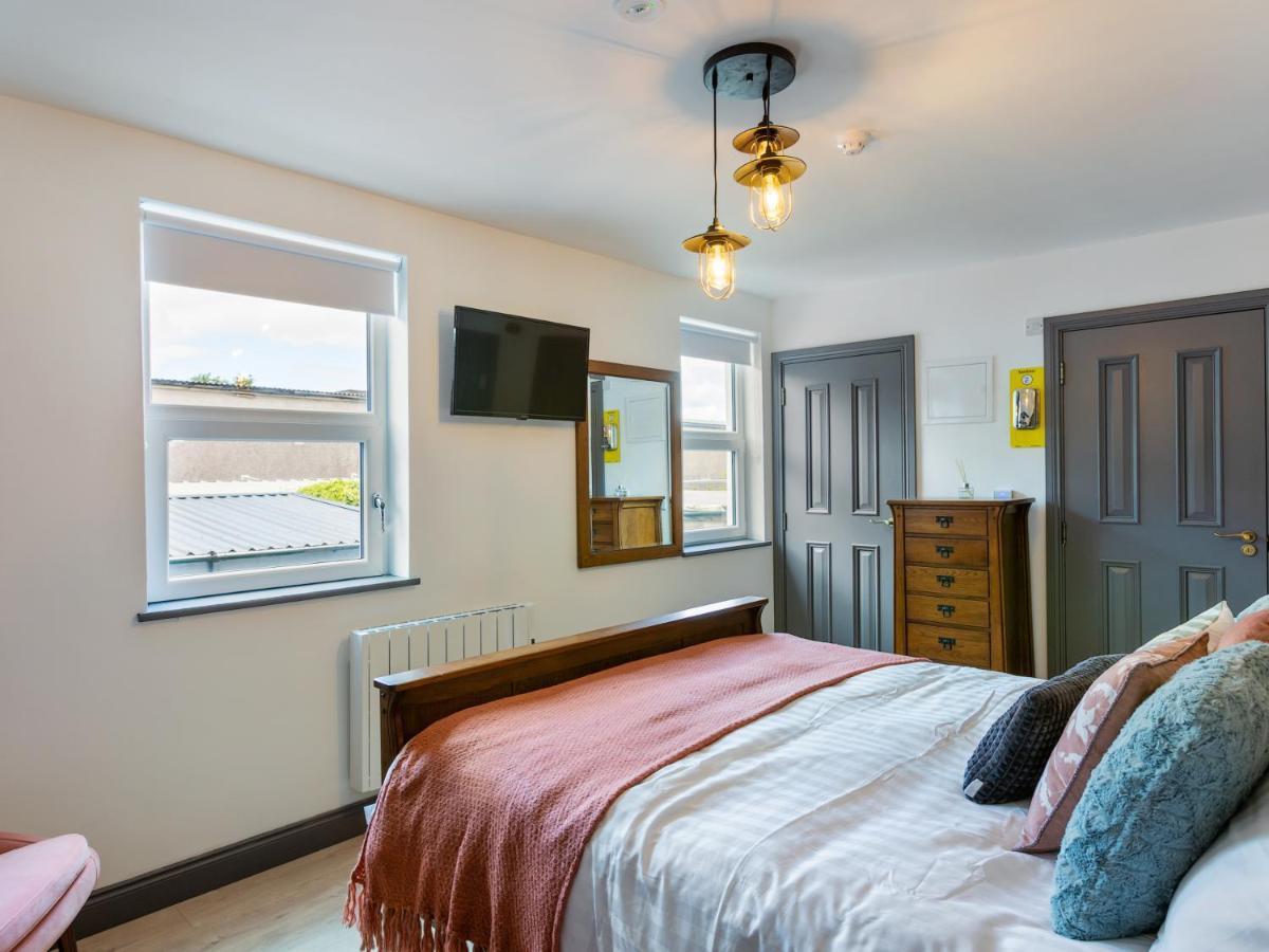 Macs Townhouse Dungarvan Dungarvan  Eksteriør bilde